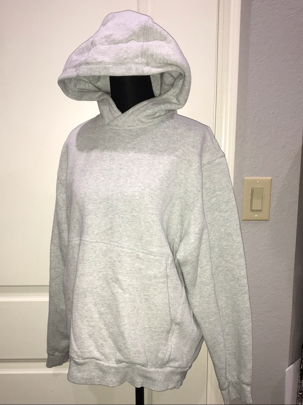 Lululemon Hoodie women’s small Gray At Ease Textured Knit Yoga Gym Run Pullover